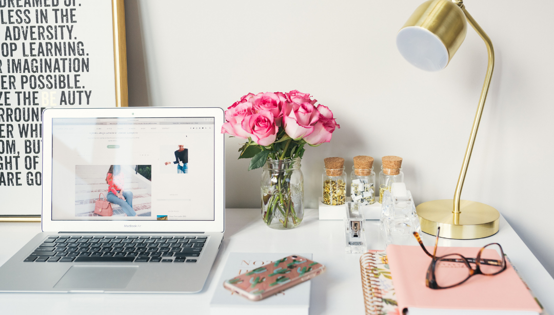 Kto to&nbsp;wirtualna asystentka? Poznaj jeden z&nbsp;zawodów przyszłości i&nbsp;sprawdź, jak może Ci&nbsp;pomóc!